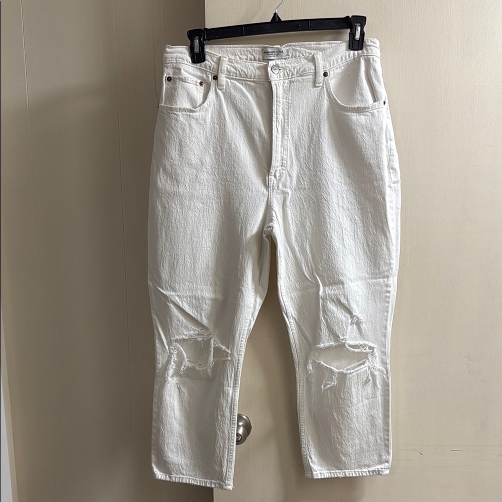 Abercrombie & Fitch Women’s White Curve Love UltraHigh Rise Ankle Straight Jeans